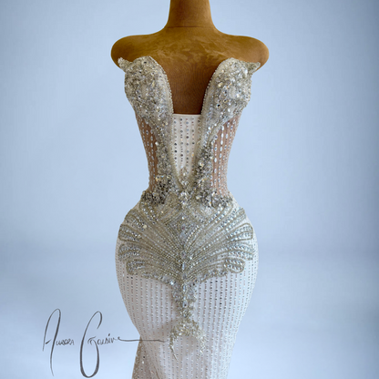 Arianna – Luxurious Beaded Evening Gown with Sculpted Silhouette