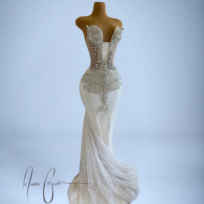 Arianna – Luxurious Beaded Evening Gown with Sculpted Silhouette