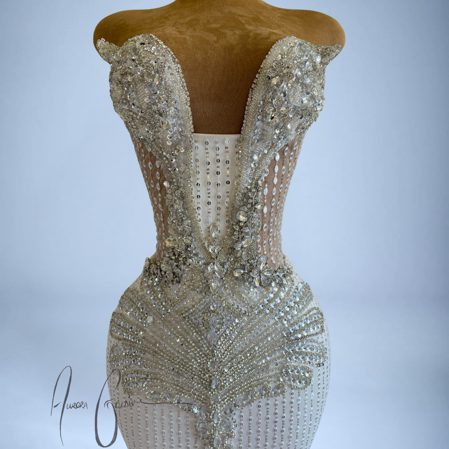 Arianna – Luxurious Beaded Evening Gown with Sculpted Silhouette