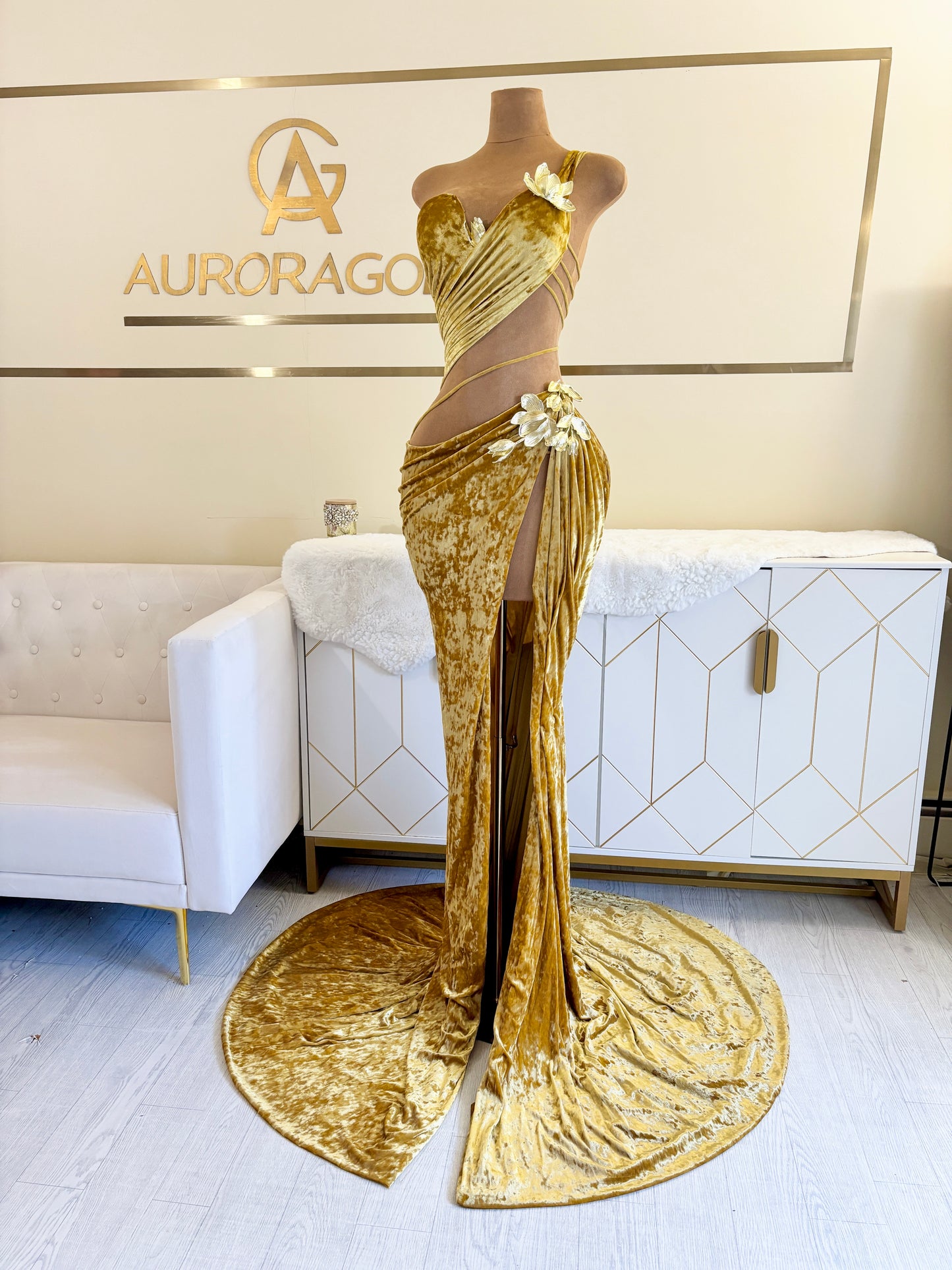 Clearey Gown