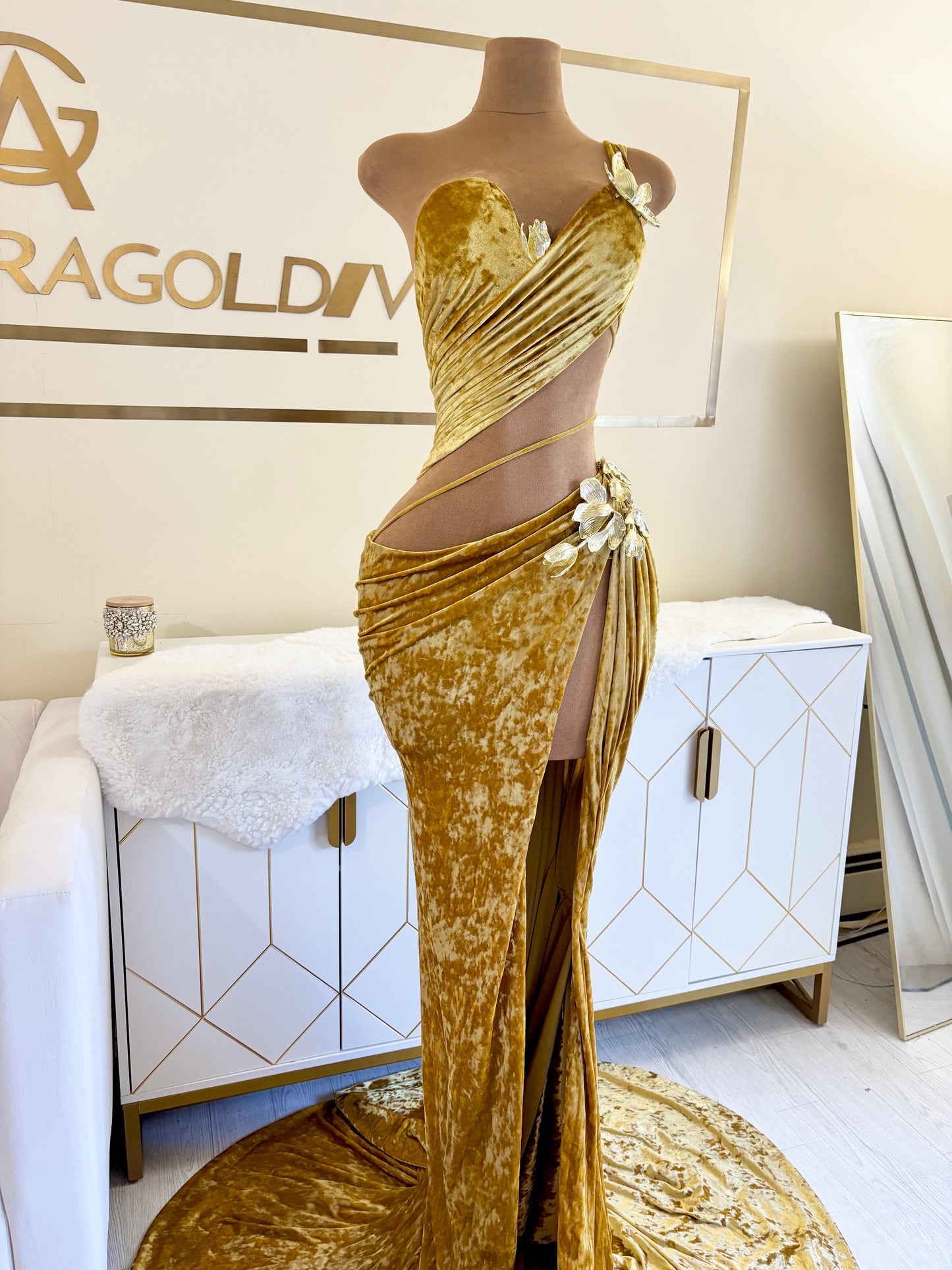 Clearey Gown