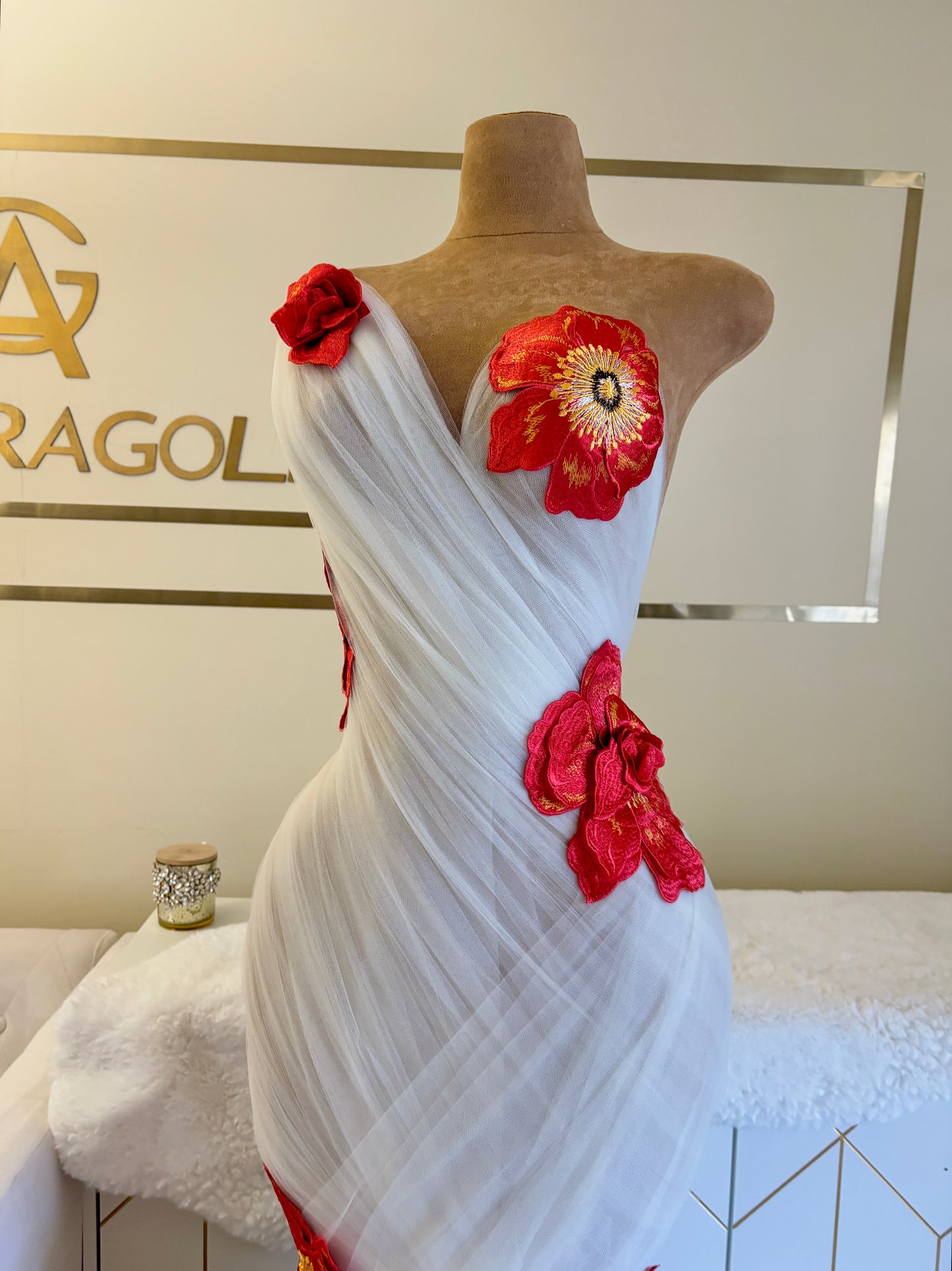 Kendrekia Gown