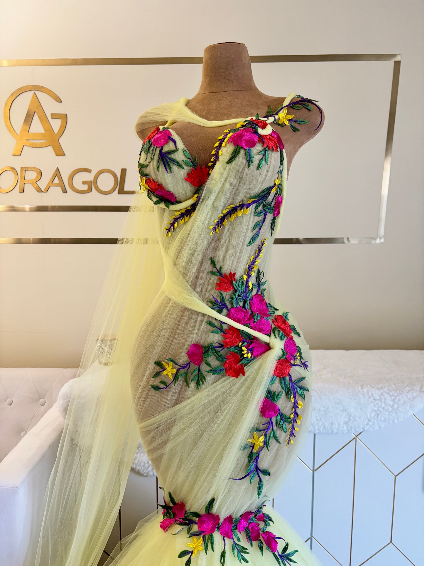 Teyana Gown