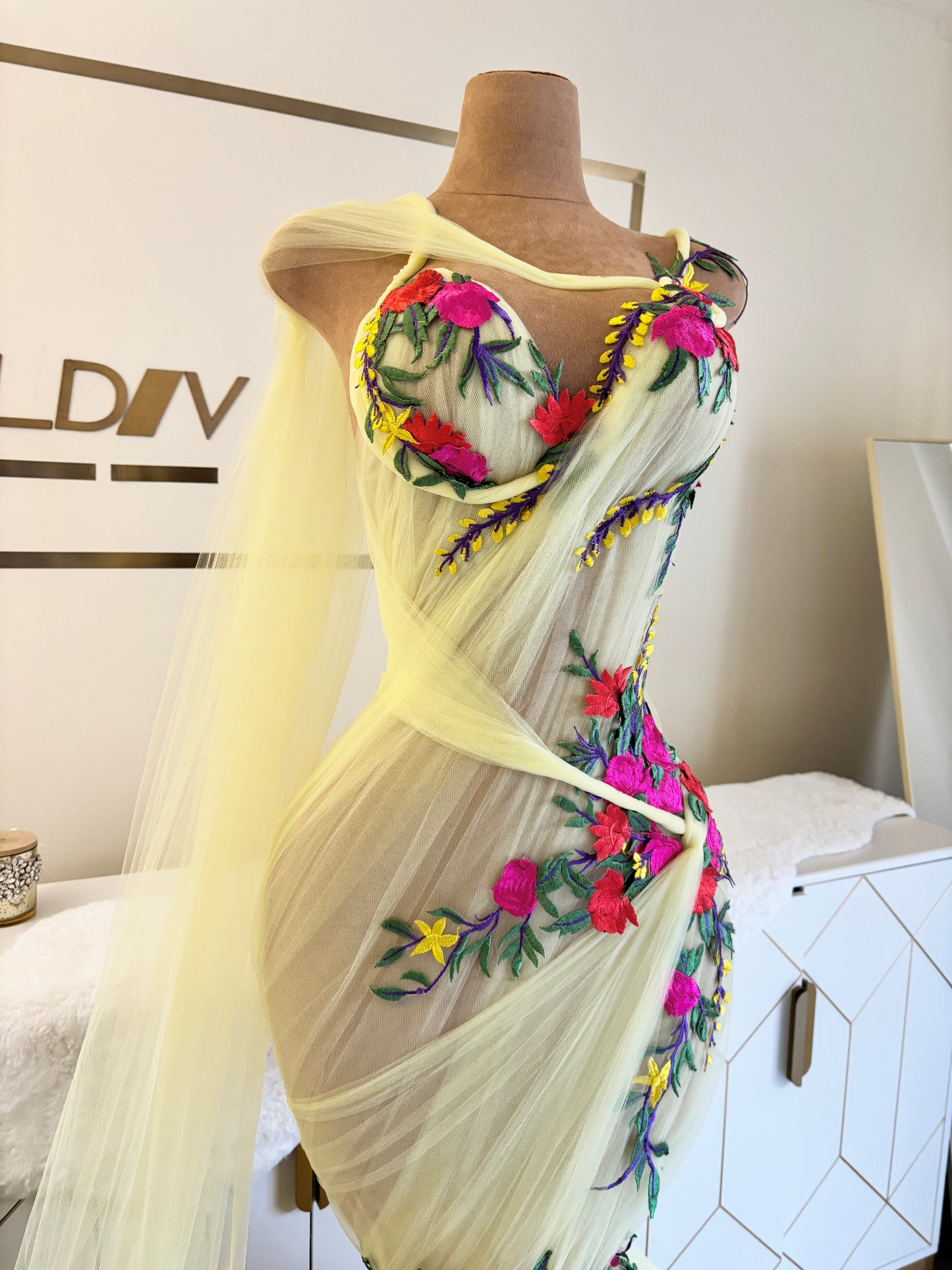 Teyana Gown