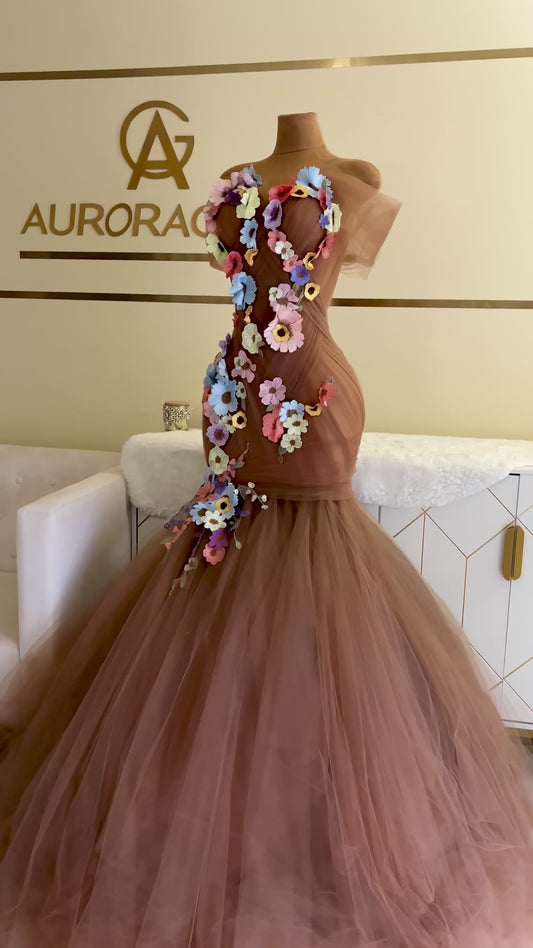 Lovel Gown